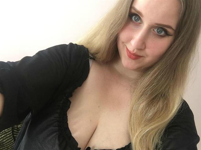 In Dreieich sucht Mienna geile Sex Treffen