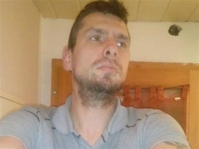 Er sucht sie Kontakte in Idstein