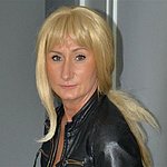 Reife Blondine sucht diskrete Affäre in Dietzenbach