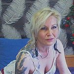 Reife geschiedene Frau aus Marburg sucht Affäre
